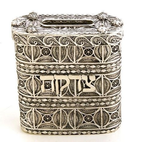 tzedakah box