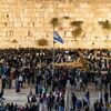 crowds at the western wall