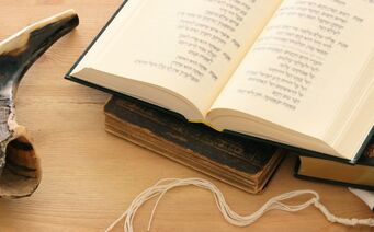 Once Again: a Yom Kippur Minyan Like No Other
